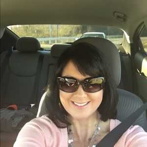 Meet your Posher, Missy