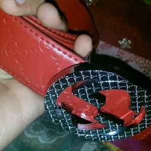 Meet your Posher, Atif