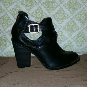 Faux leather heeled booties