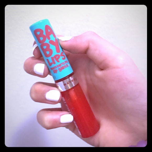 Baby lips lip gloss