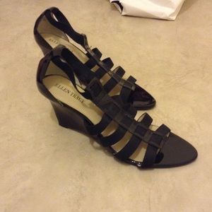 Ellen Tracy Sandal w/ heel