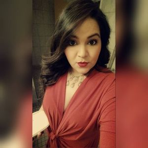 Meet your Posher, Artemisa