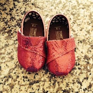 TOMS  baby girl shoes