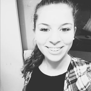 Meet your Posher, Celeste