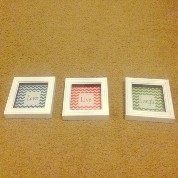 Wall decorations 💕