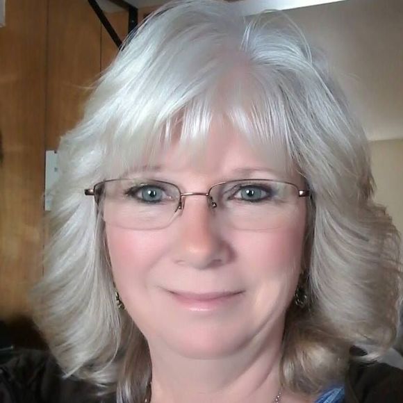 Meet your Posher, Janet