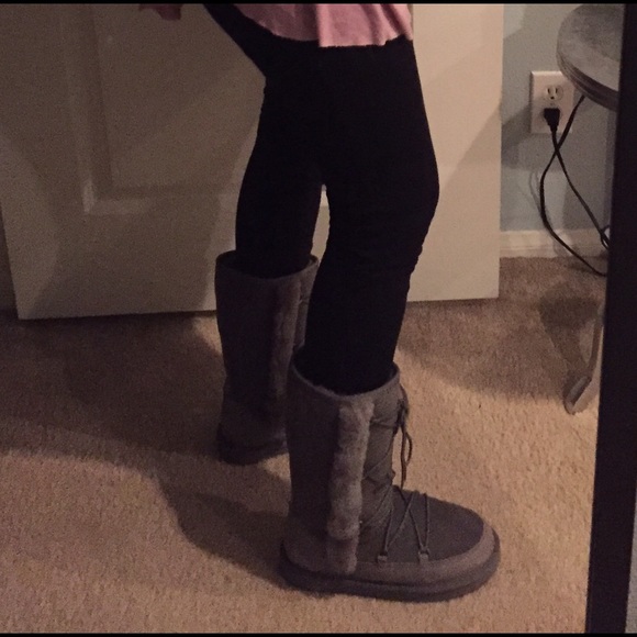 Atwell grey shearling boots - Picture 2 of 3