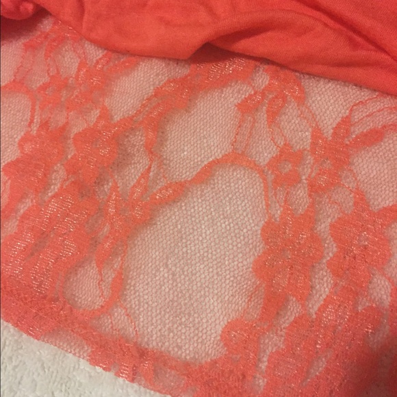 Lace Top S/M - Picture 2 of 3