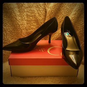 Nine & Co Black Patent Leather Pumps