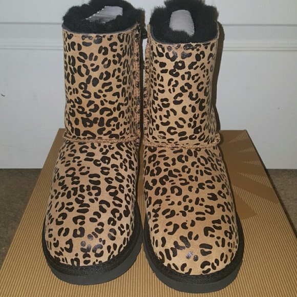 Bailey Bow Leopard UGG Boots - Picture 3 of 4