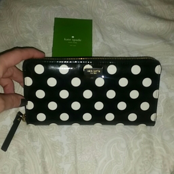Kate Spade Neda Wallet ~ Carlisle Street
