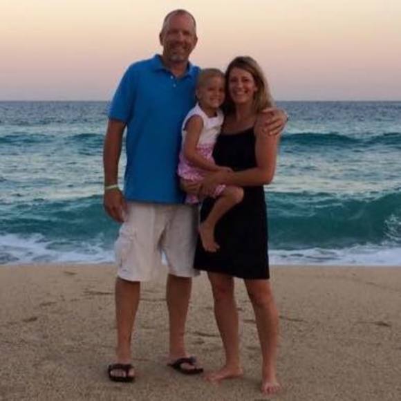 Meet your Posher, Cindy - Picture 1 of 1