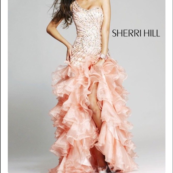 Prom dress. Wore once a couple years ago. - Picture 1 of 4