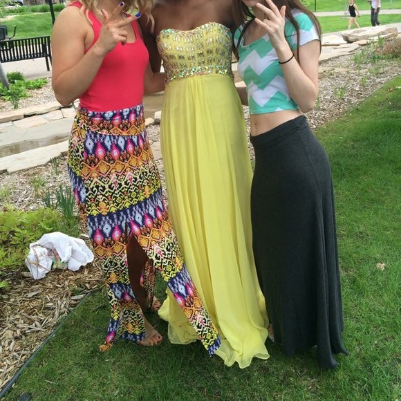 Yellow Mori Lee prom dress! - Picture 2 of 2