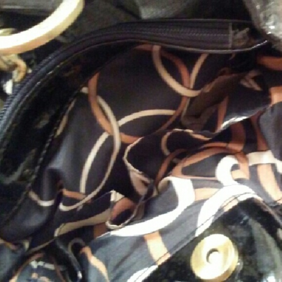 RAMPAGE black patent leather bag/tortoise chain - Picture 3 of 3
