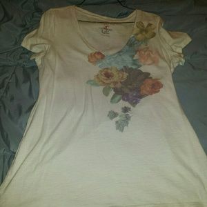 Floral American Eagle shirt