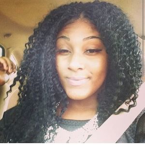 Meet your Posher, Mimi