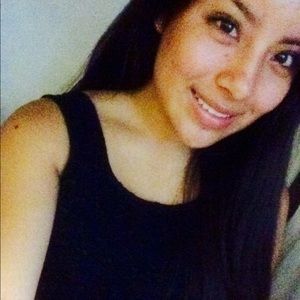 Meet your Posher, Edith