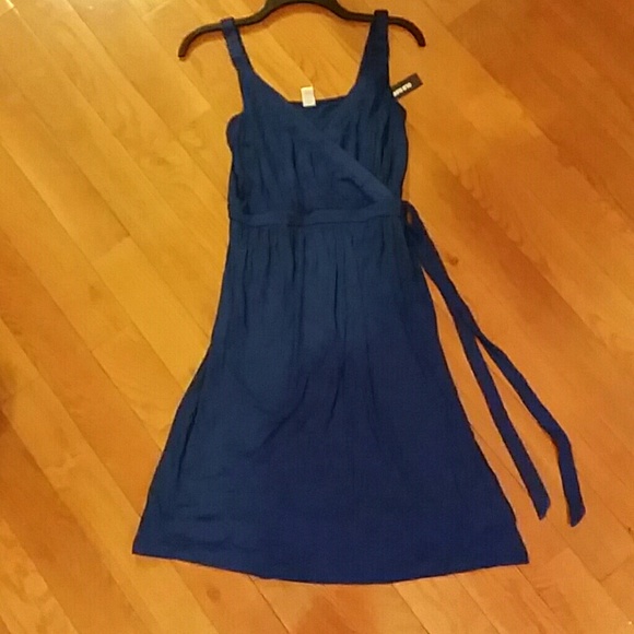 Dress - Picture 3 of 3