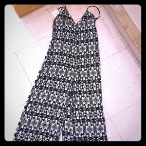 🎥NWT - Zara one piece jumpsuit🎥🎥