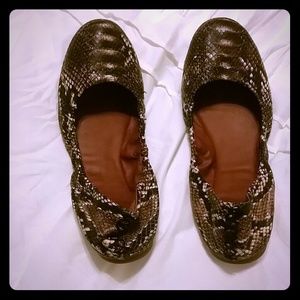 Lucky Brand ballerina flat snake skin leather