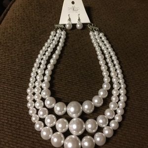 Pearl 3 strands and matching earrings