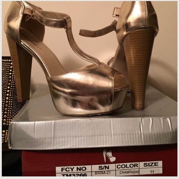 Gold platforms - Picture 2 of 2