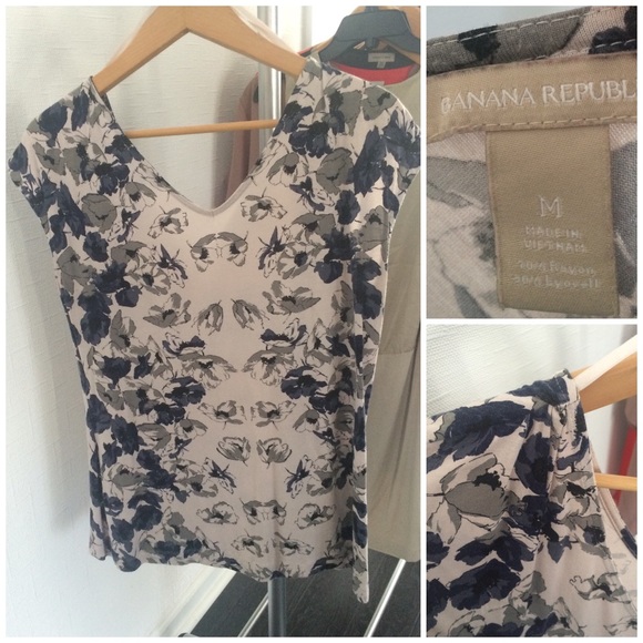 Banana Republic short sleeve top - Picture 2 of 4