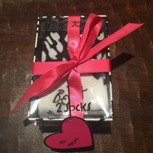Betsey Johnson gift box sock duo! 💕💋