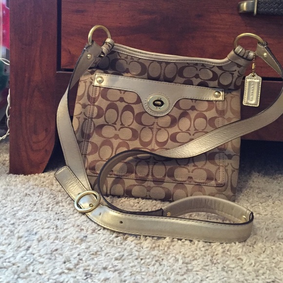 Coach Handbags - Authentic coach satchel bag