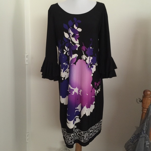 Black dress with purple flowers xl