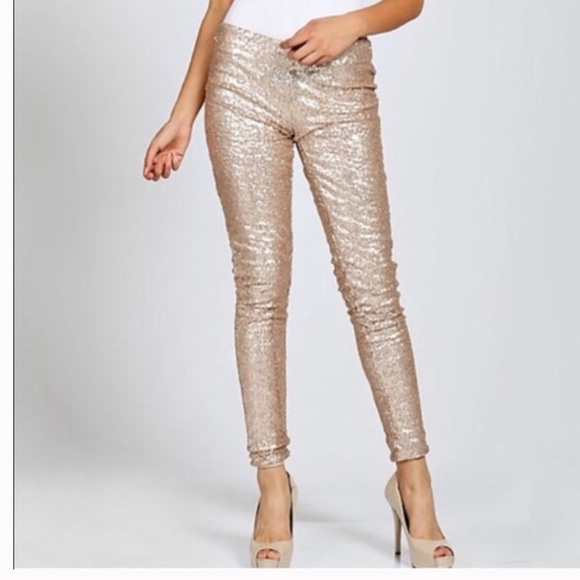 🎁🎉SOLD OUT🎉Gold Sequin Sparkle Leggings❤️ - Picture 2 of 3
