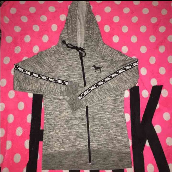 NWOT Pink by VS full zip sizeXS cheaper on Mercarí