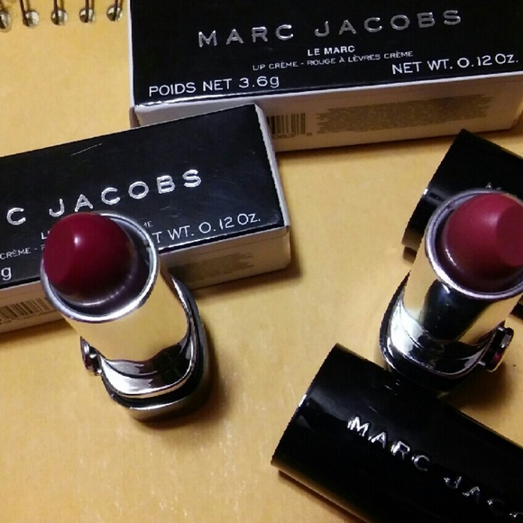 BUNDLE💋...... MARC JACOBS