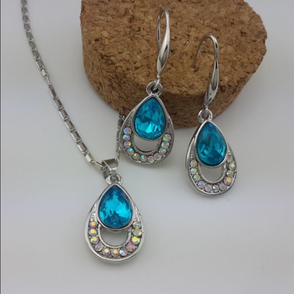 Turquoise 925 plated crystalnecklace earrings set