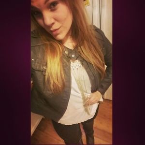 Meet your Posher, Micaela