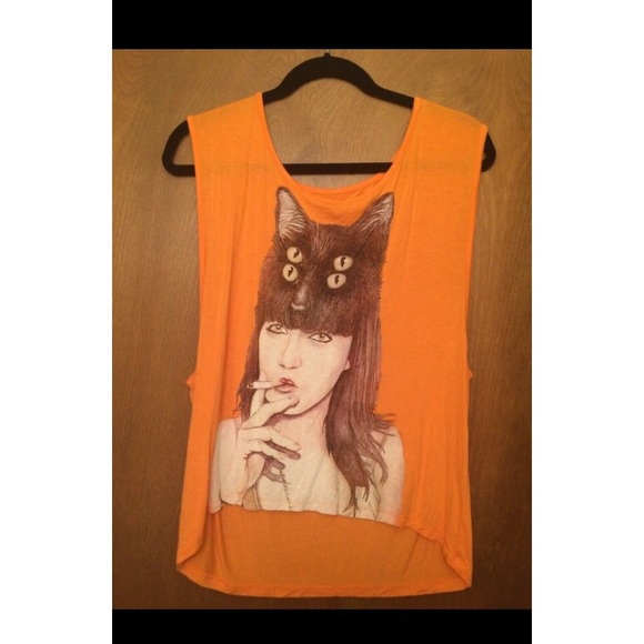 ONE DAY SALE💋 Spain printed cat shirt