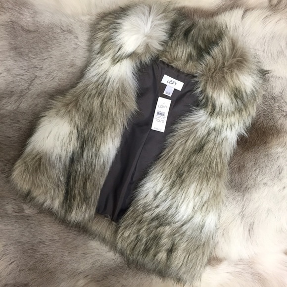 NWT LOFT faux fur vest