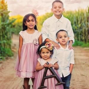 Meet your Posher, Marcela