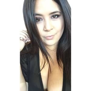 Meet your Posher, Claudia