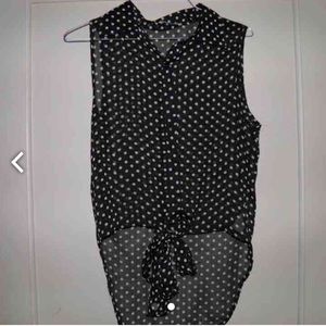 Polls dot high low shirt small