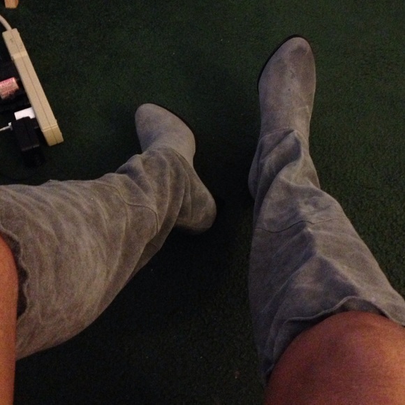 Above the knee suede boots - Picture 4 of 4