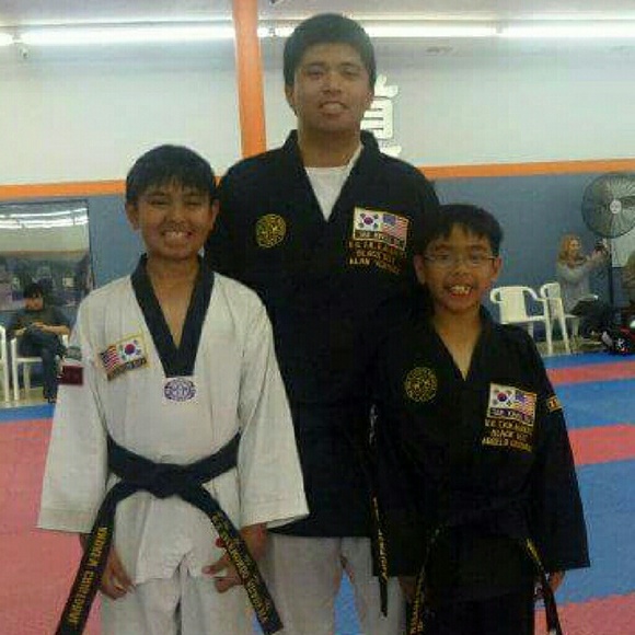 Meet your Posher, Lisa - Picture 2 of 8