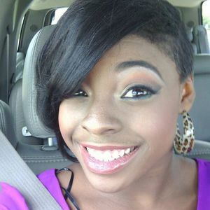 Meet your Posher, Tesia'jay