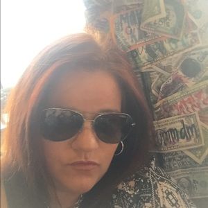 Meet your Posher, Cheri