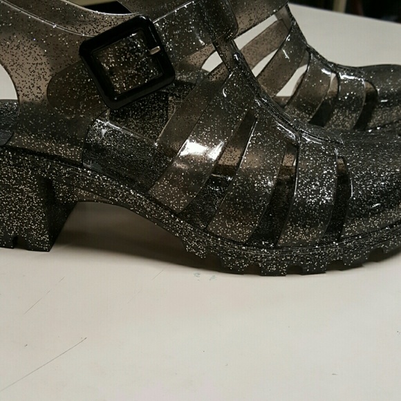 new glitter jelly grey sandels - Picture 3 of 4