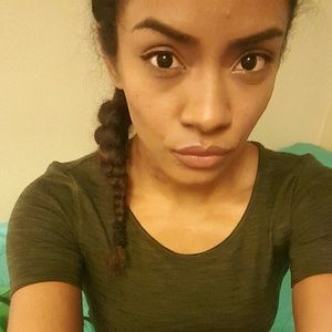 Meet your Posher, Vanessa