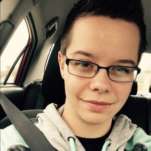 Meet your Posher, Randi