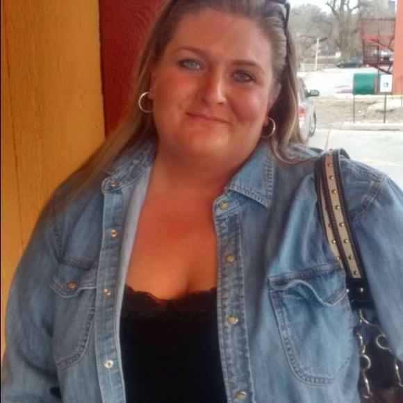 Meet your Posher, Tina