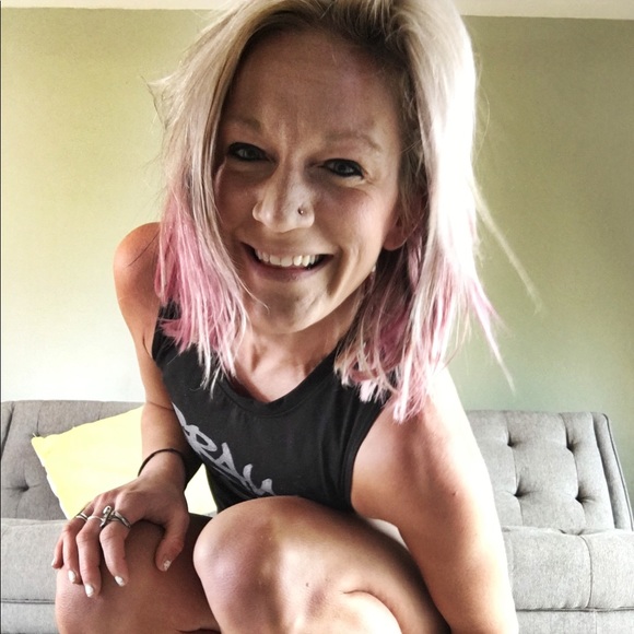 Meet your Posher, Kelli - Picture 4 of 8